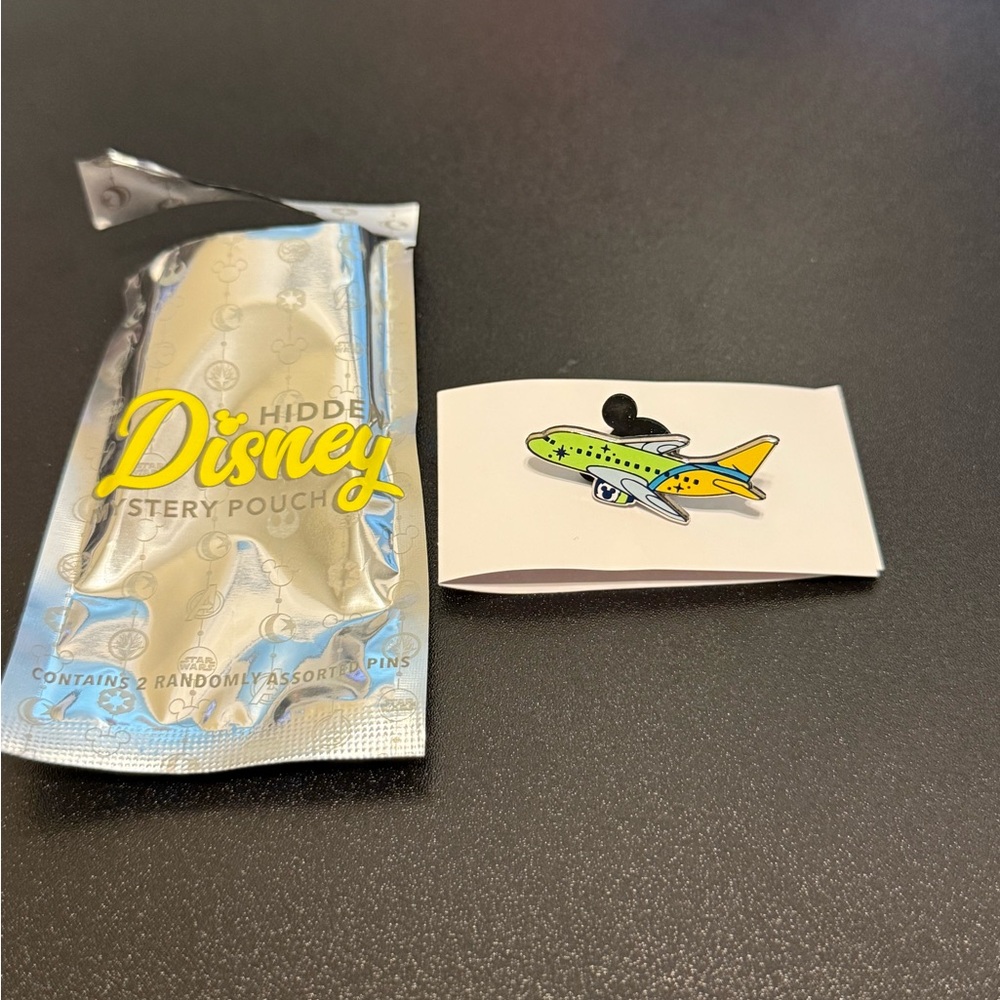 Disney Hidden Mickey - Tinkerbell airplane